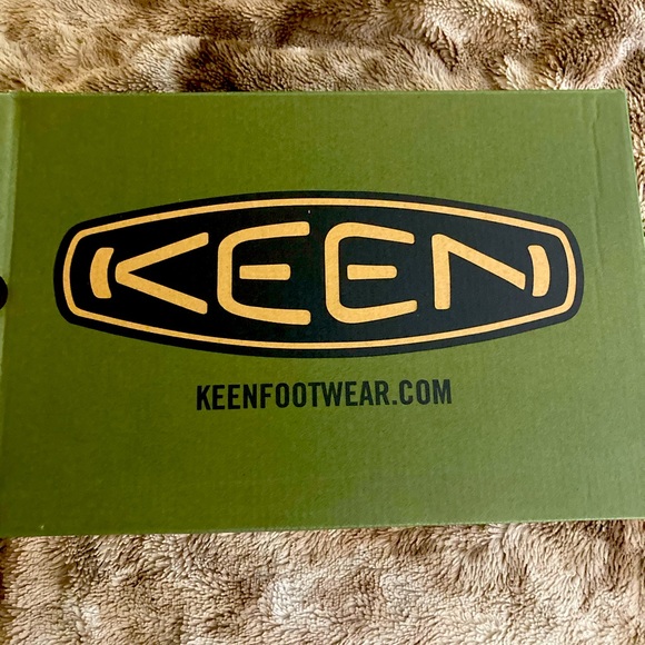 Keen Sandels - Picture 5 of 6